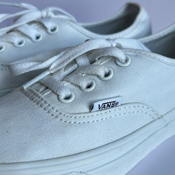 Vans Authentic Skate Women’s Shoe  Size: 5.5 True White - Picture 11 of 14
